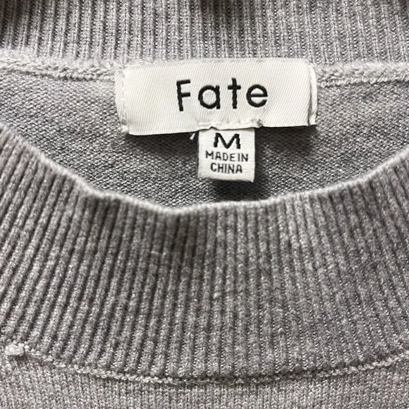 Fate Gray Puffy Long Sleeve Boho Sweater, Women's Sz M, Gray with Colorful Cuffs - Picture 3 of 6